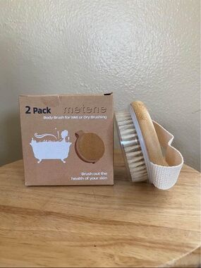 1 NIB Stiff Bristle Dry Brush